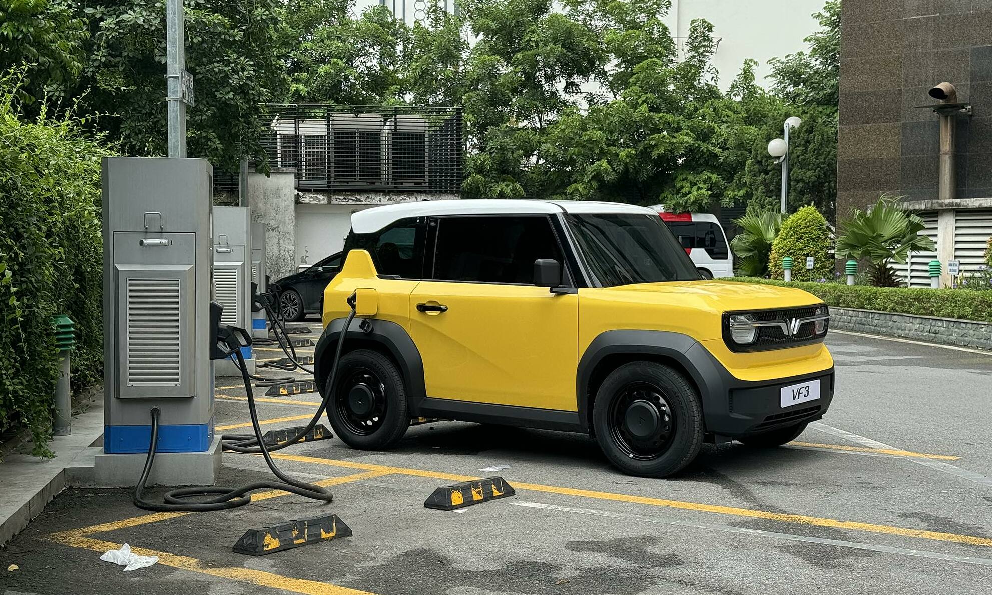 duong dan su dung vf3 vinfast hcmc TRẠM SẠC NHƯỢNG QUYỀN V-GREEN