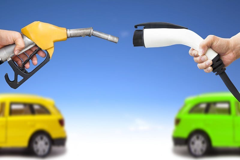 5 Ưu Điểm Vượt Trội Của Ô Tô Điện VinFast So Với Xe Xăng: Bạn Cần Biết Trước Khi Quyết Định 18 5 Ưu Điểm Vượt Trội Của Ô Tô Điện VinFast So Với Xe Xăng: Bạn Cần Biết Trước Khi Quyết Định uu diem xe dien vinfast so voi xe xang vinfast hcmc 5 Ưu Điểm Vượt Trội Của Ô Tô Điện VinFast So Với Xe Xăng: Bạn Cần Biết Trước Khi Quyết Định