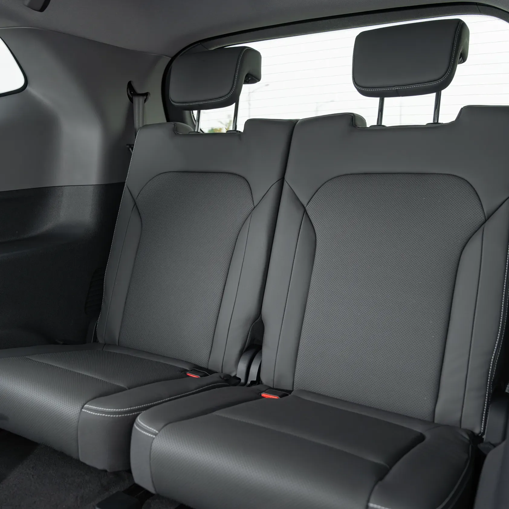 Nội thất hàng ghế VinFast VF MPV 7